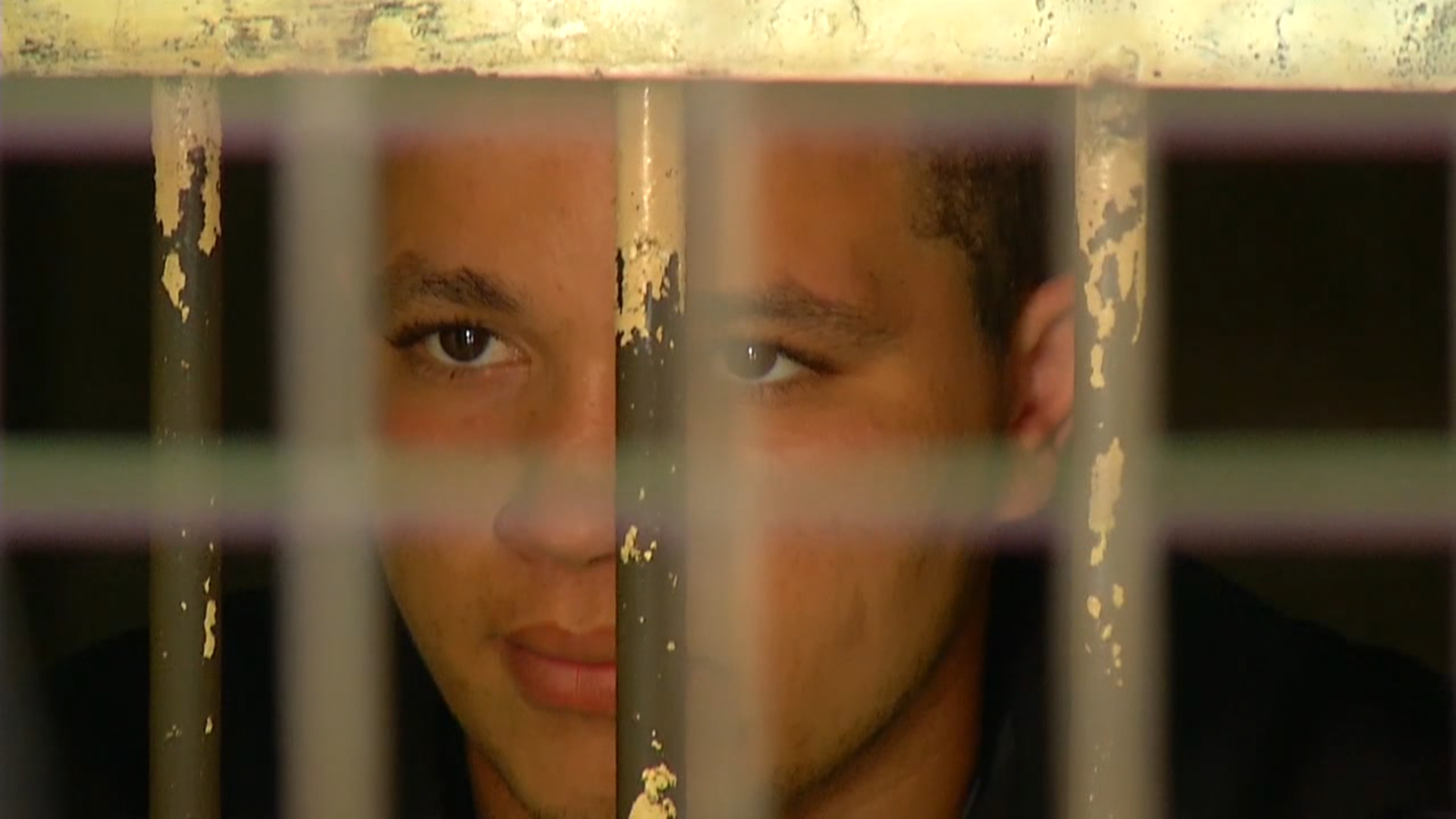 Cara de pau: ladrão rouba celular e troca foto de perfil